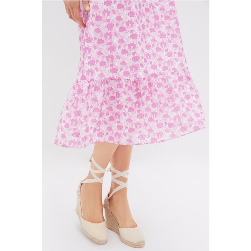 HYACINTH HOUSE
Pink and White Floral Mimi Midi Dress - Picture 6 of 12